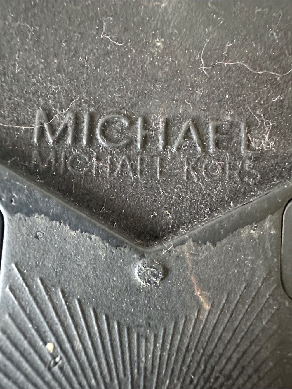 Michael Kors Black Jelly Flip Flops with Gold MK Emblem 9M - Picture 4 of 5